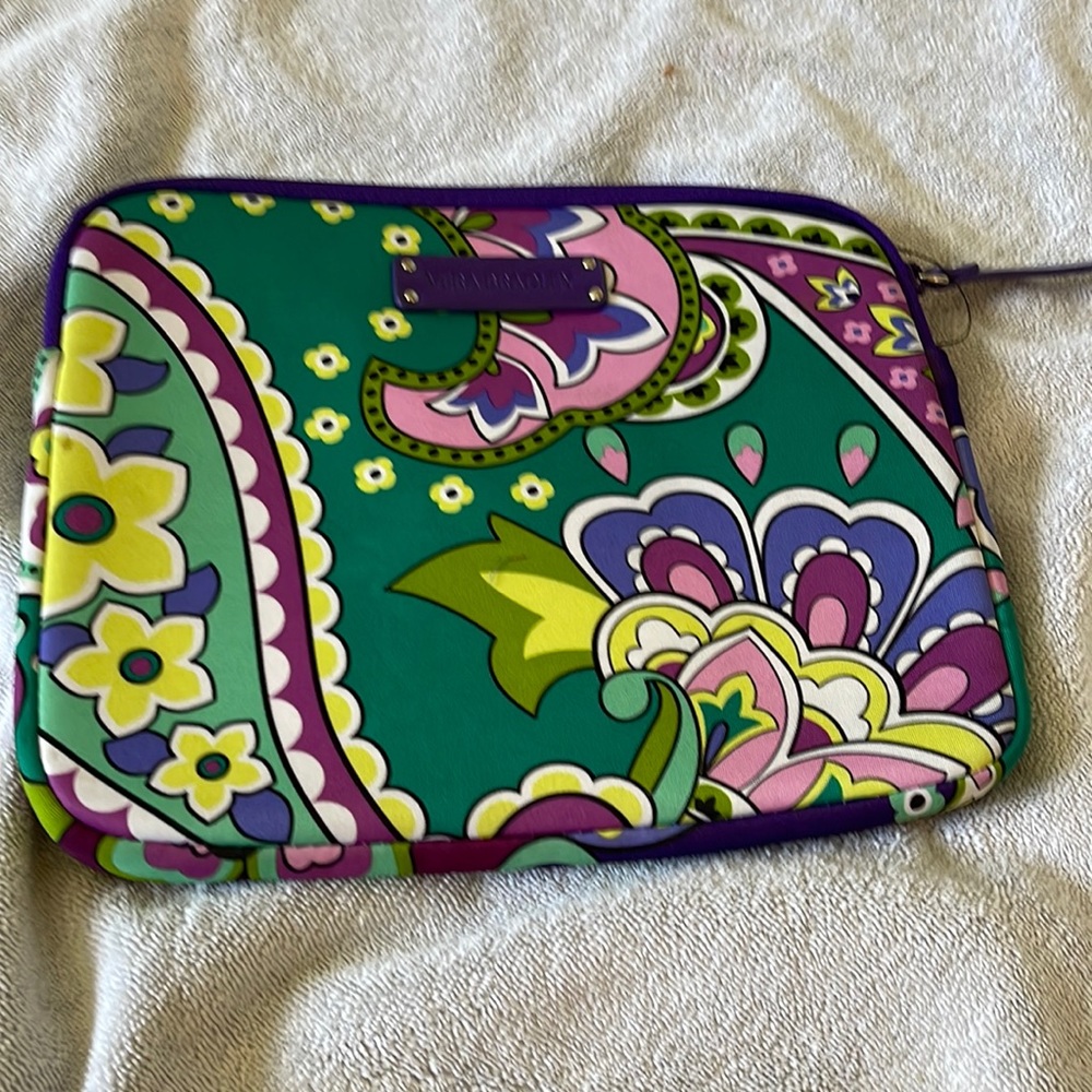 Vera Bradley RETIRED Style and Pattern iPad or tech case.   10 x 8